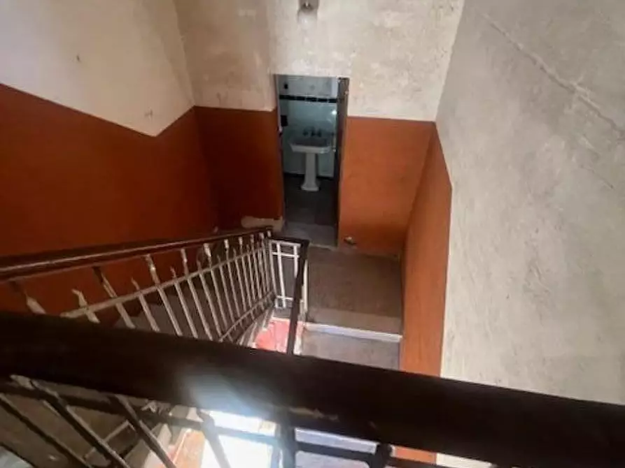 Immagine 9 di Casa colonica in vendita  a Sarzana