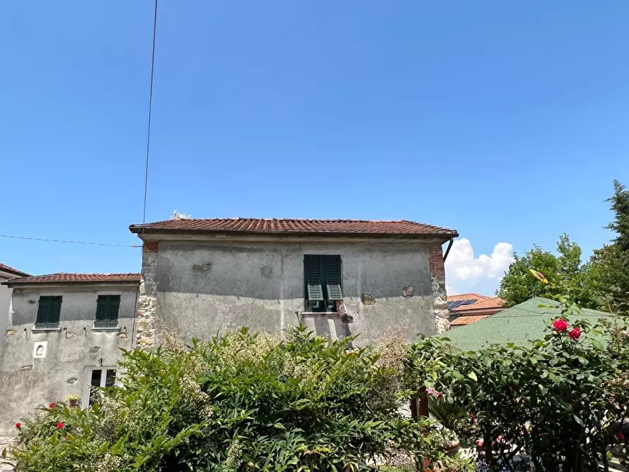 Immagine 36 di Casa indipendente in vendita  a Castelnuovo Magra