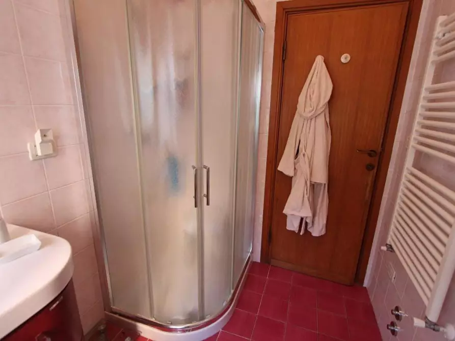 Immagine 36 di Appartamento in vendita  a Lerici