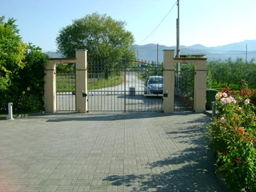 Immagine 19 di Villa in vendita  a Ameglia