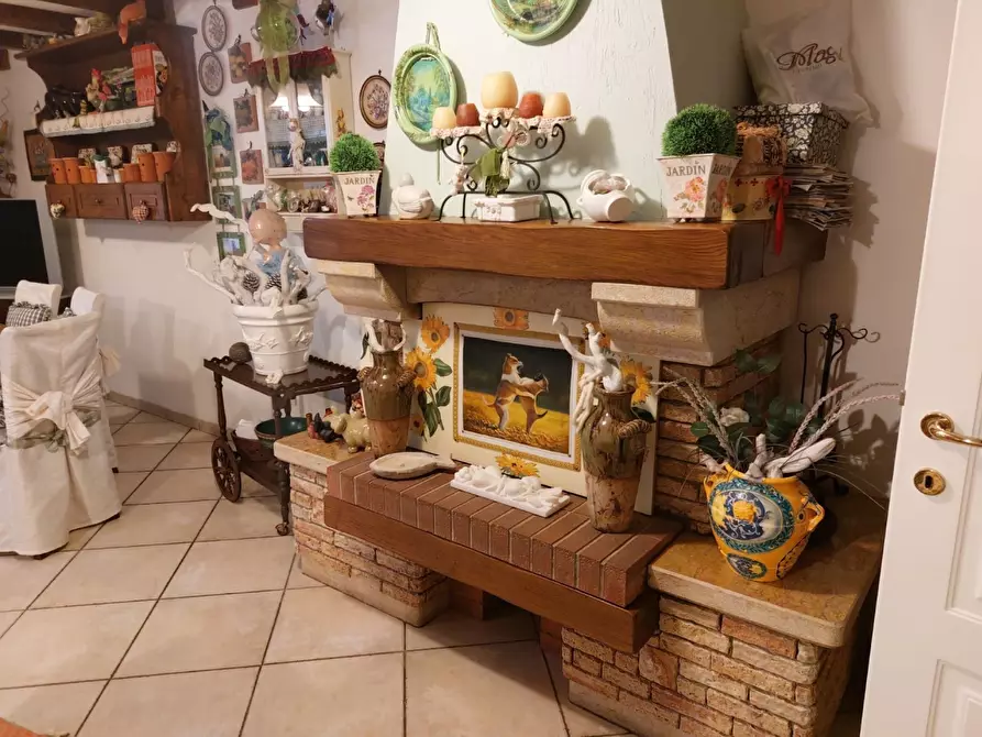 Immagine 18 di Terratetto in vendita  a Castelnuovo Magra