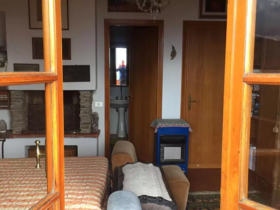 Immagine 25 di Villa in vendita  a Fosdinovo