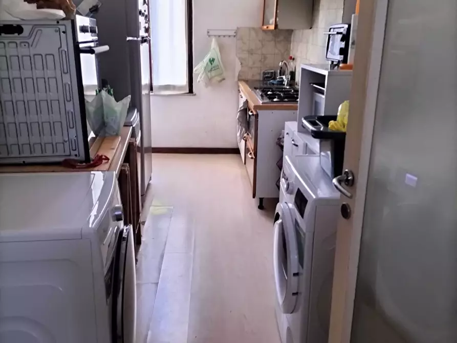 Immagine 10 di Appartamento in vendita  a Carrara