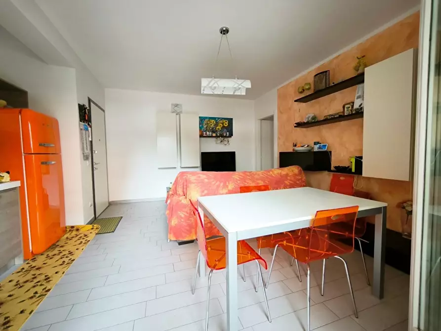 Immagine 4 di Appartamento in vendita  a Carrara