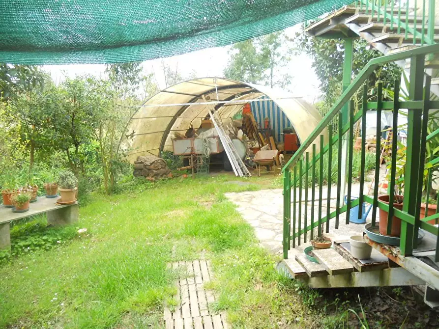 Immagine 16 di Villa in vendita  a Castelnuovo Magra