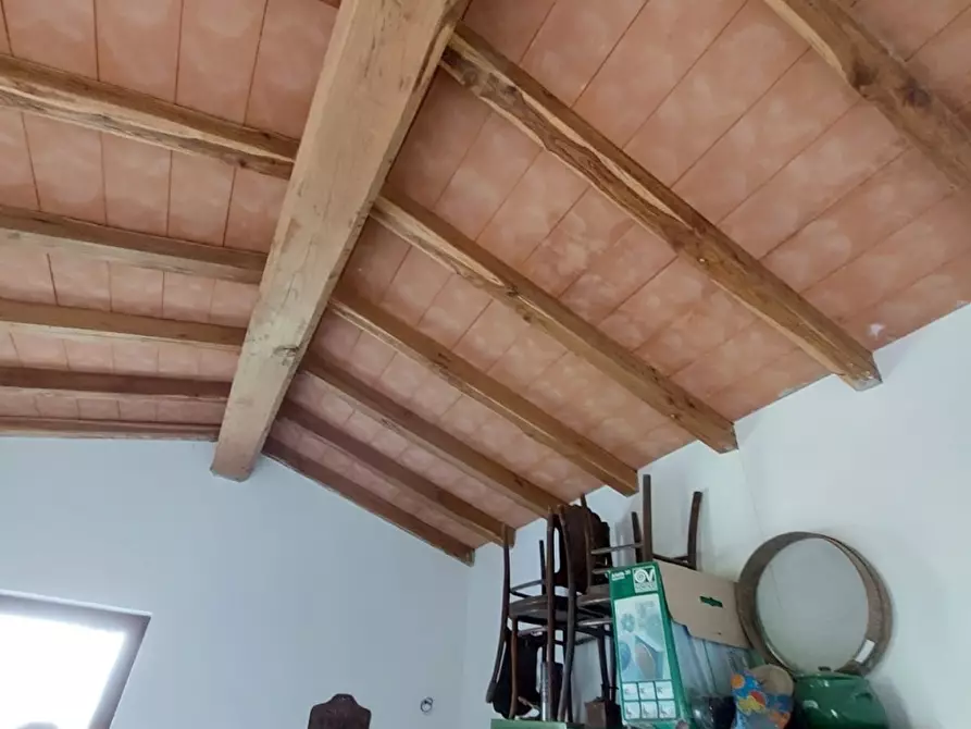 Immagine 7 di Rustico / casale in vendita  a Ameglia