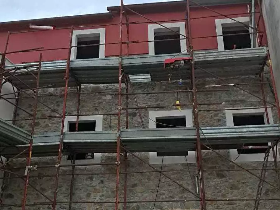 Immagine 34 di Casa semindipendente in vendita  a Sarzana