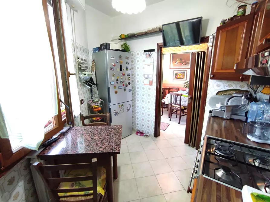 Immagine 8 di Appartamento in vendita  a Ameglia