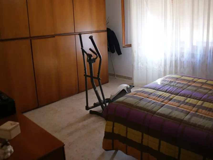 Immagine 27 di Casa indipendente in vendita  a Ortonovo