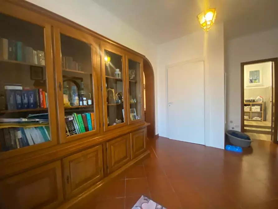 Immagine 11 di Casa indipendente in vendita  a Ortonovo