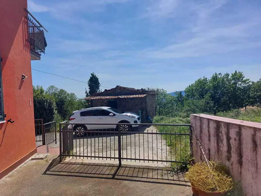 Immagine 26 di Casa indipendente in vendita  a Sarzana