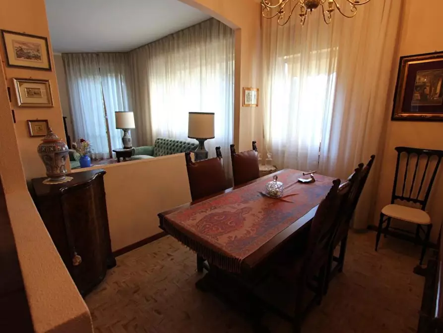 Immagine 19 di Appartamento in vendita  a Lerici