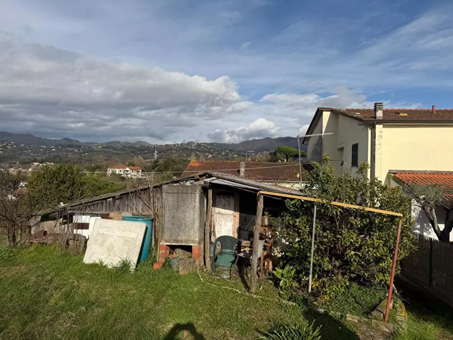 Immagine 17 di Terratetto in vendita  a Sarzana