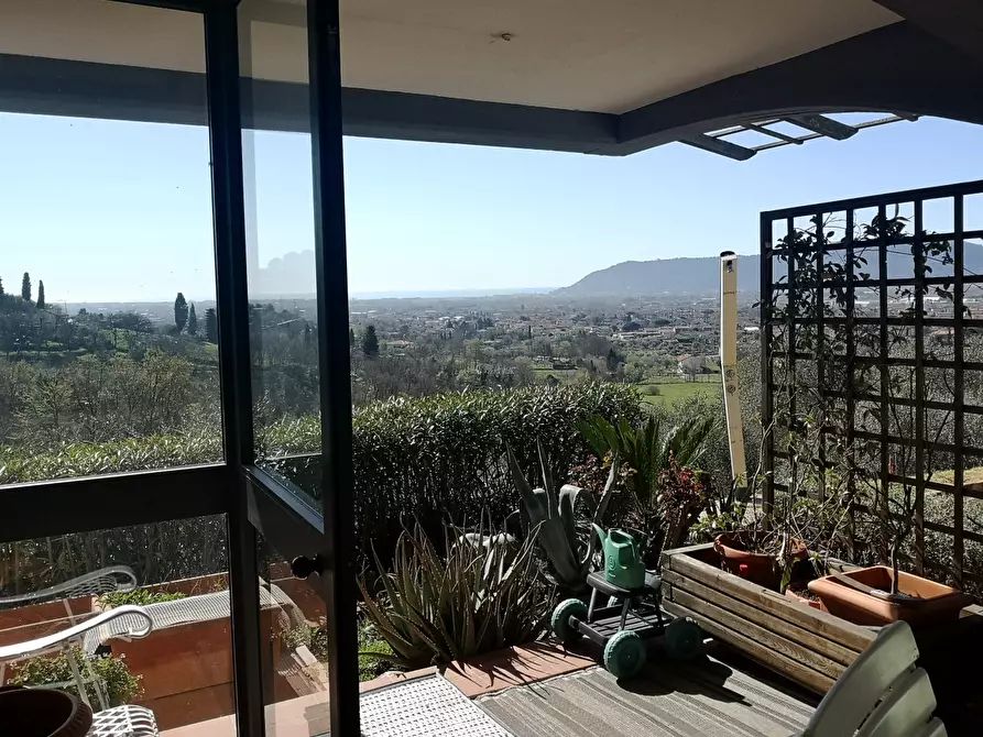 Immagine 54 di Villa in vendita  a Castelnuovo Magra