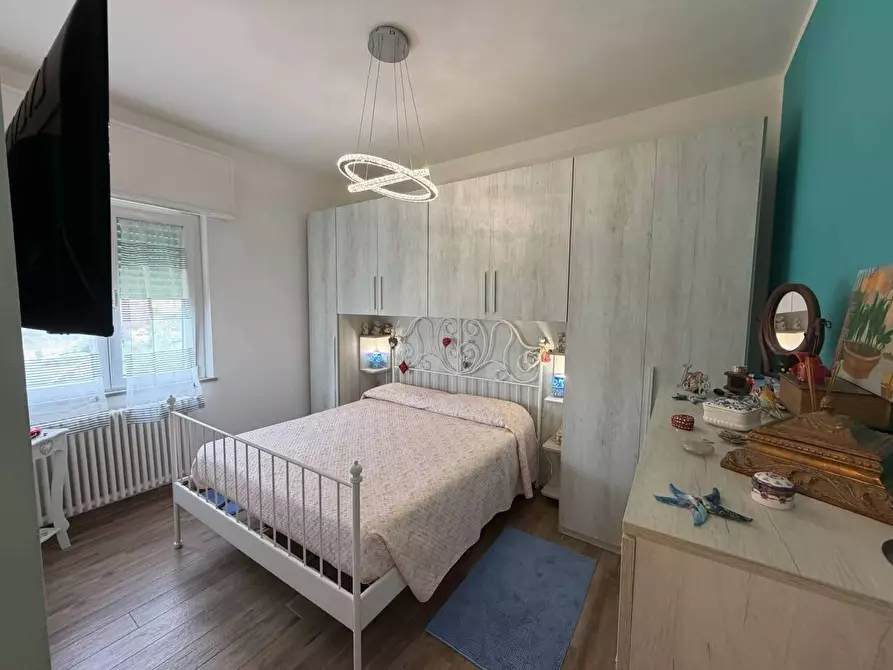 Immagine 7 di Appartamento in vendita  a Ortonovo