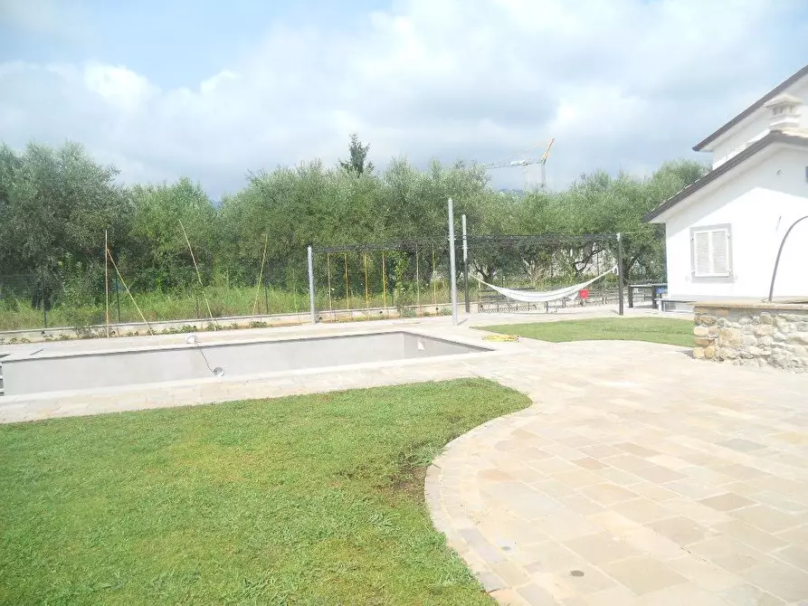 Immagine 16 di Terratetto in vendita  a Castelnuovo Magra