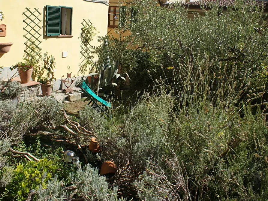 Immagine 20 di Casa indipendente in vendita  a Ortonovo