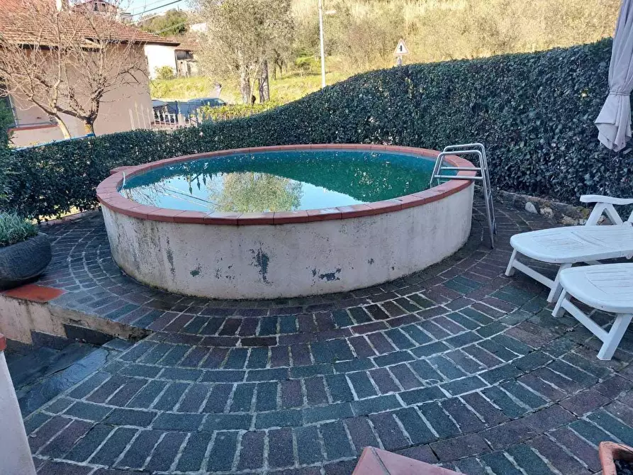 Immagine 15 di Terratetto in vendita  a Castelnuovo Magra