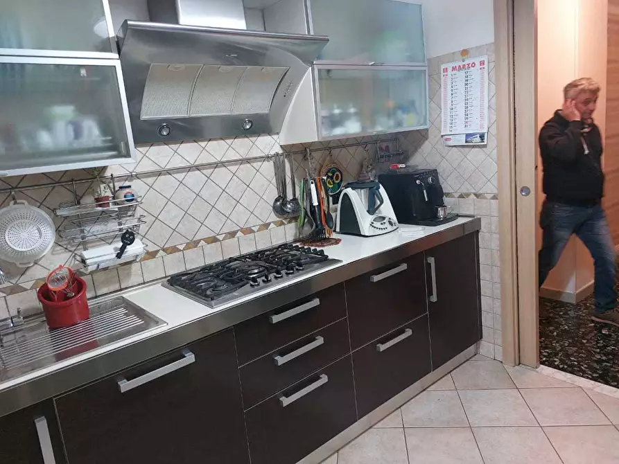 Immagine 7 di Appartamento in vendita  a Carrara