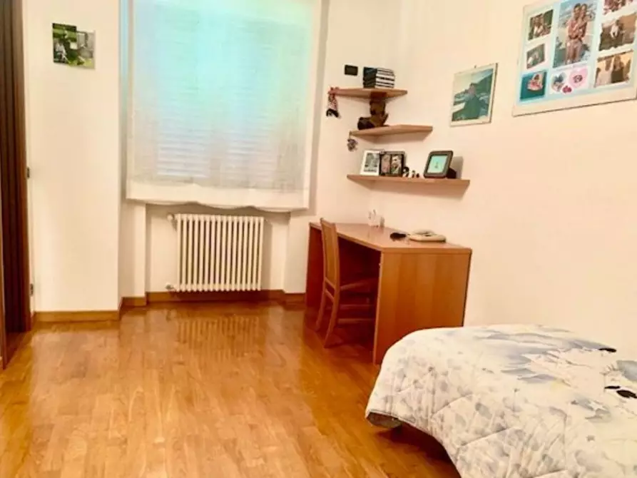 Immagine 8 di Villa in vendita  a Ortonovo