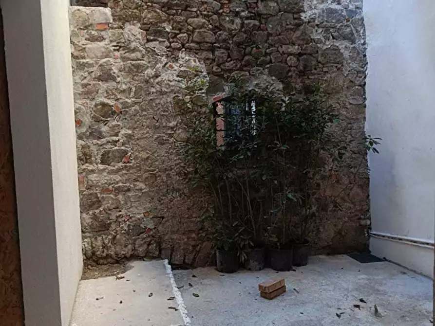 Immagine 24 di Casa indipendente in vendita  a Sarzana