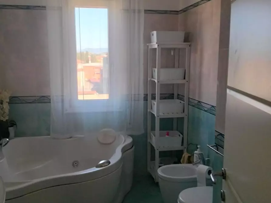 Immagine 5 di Appartamento in vendita  a Castelnuovo Magra