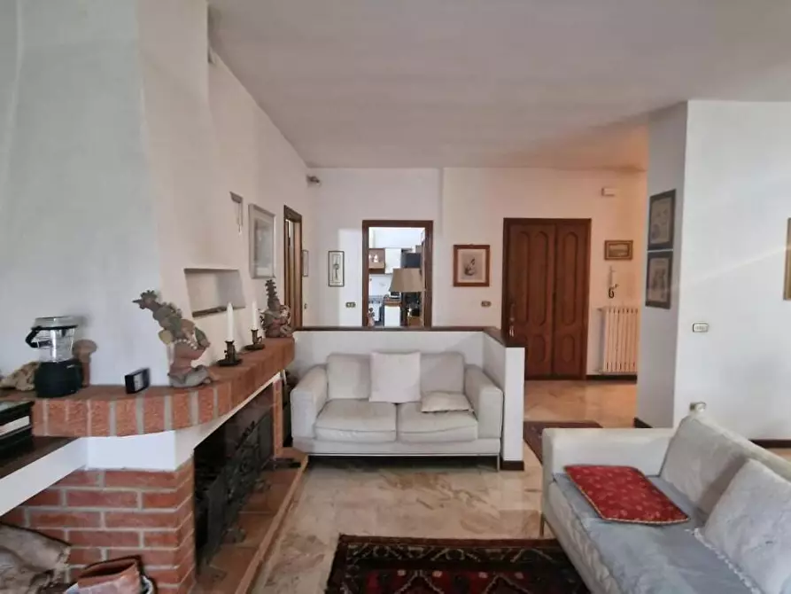 Immagine 3 di Casa bifamiliare in vendita  a Sarzana