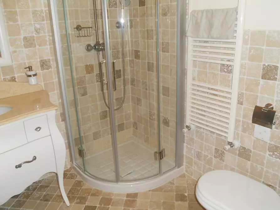 Immagine 25 di Terratetto in vendita  a Castelnuovo Magra