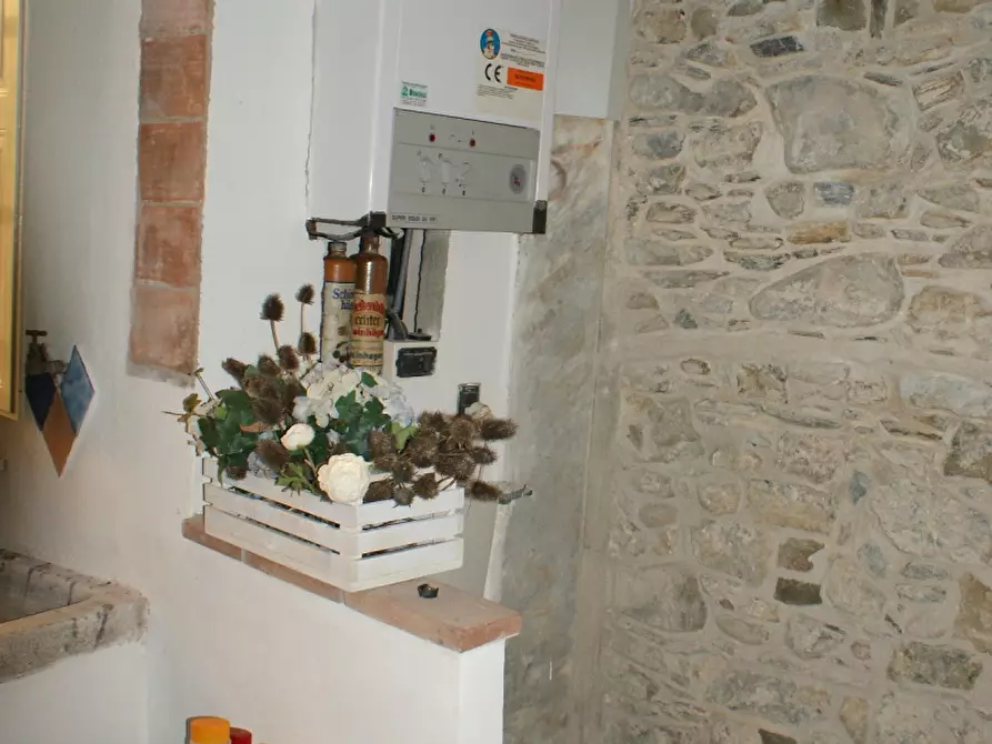 Immagine 46 di Casa indipendente in vendita  a Ortonovo