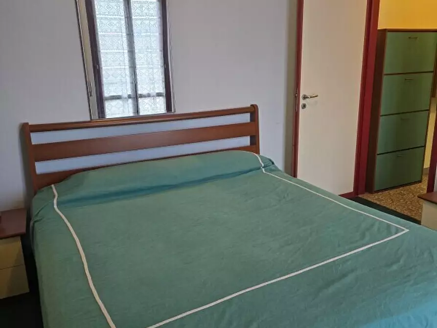 Immagine 12 di Appartamento in vendita  a Sarzana