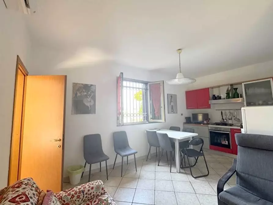 Immagine 8 di Villa in vendita  a Viareggio