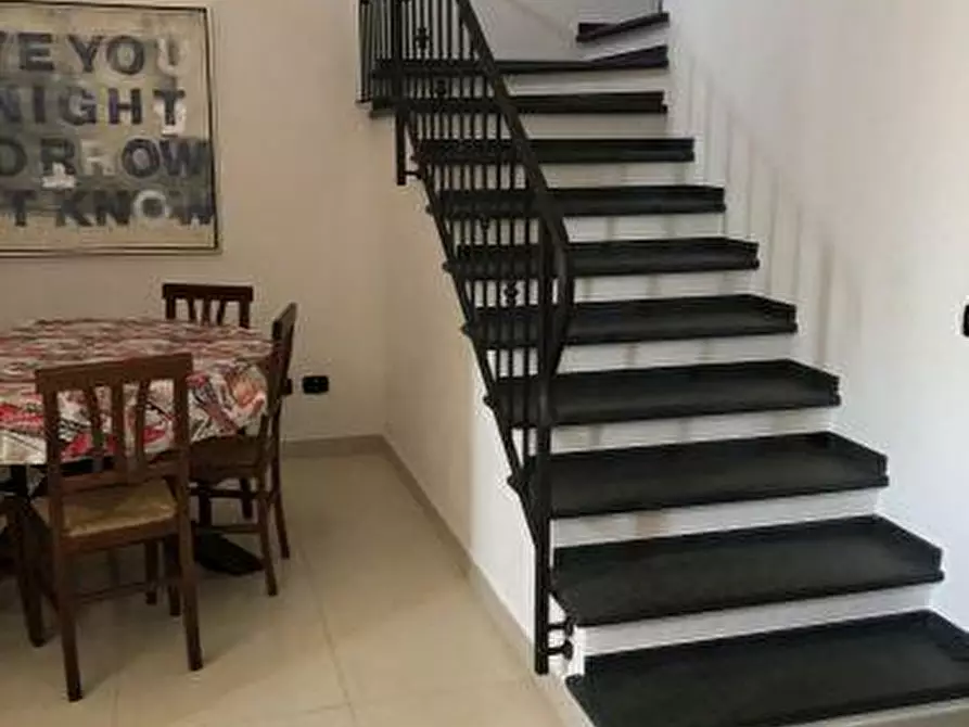 Immagine 12 di Villa in vendita  a Castelnuovo Magra