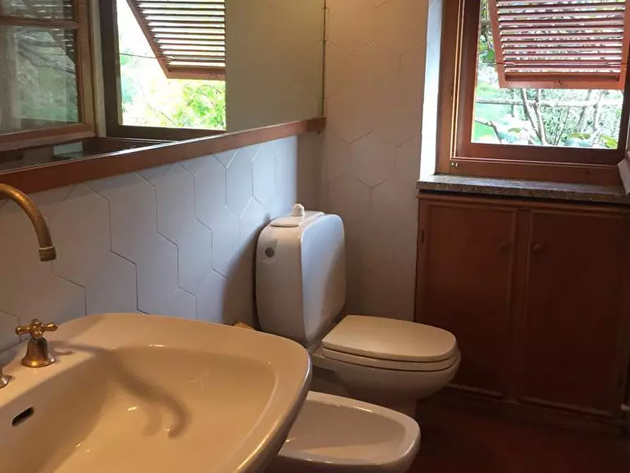 Immagine 18 di Villa in vendita  a Fosdinovo