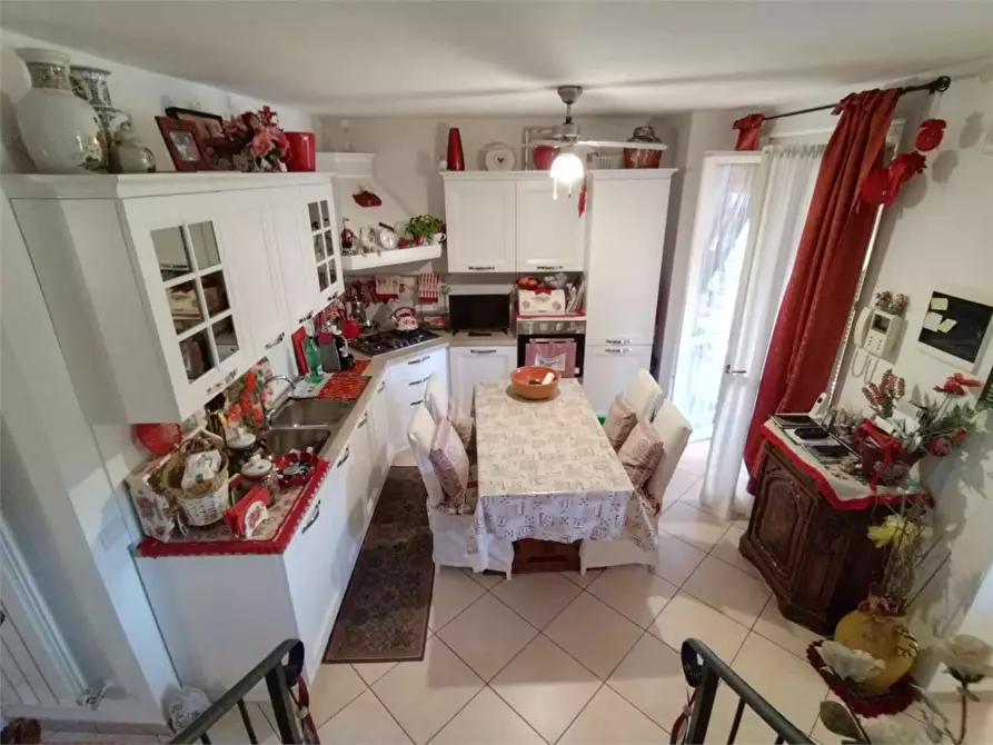 Immagine 3 di Terratetto in vendita  a Castelnuovo Magra