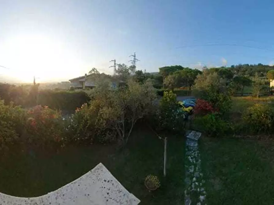 Immagine 15 di Casa semindipendente in vendita  a Castelnuovo Magra