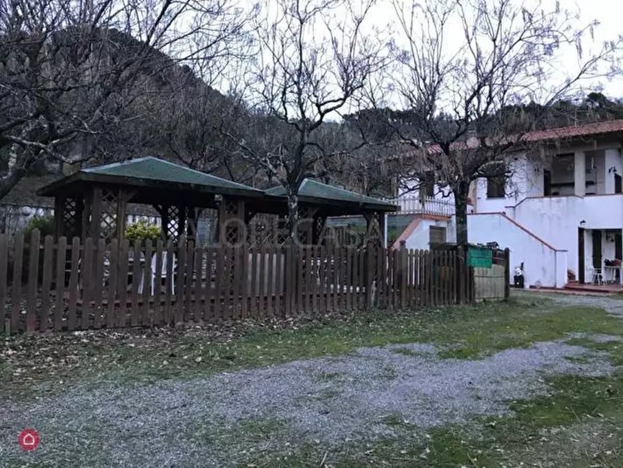 Immagine 8 di Villa in vendita  a Sarzana