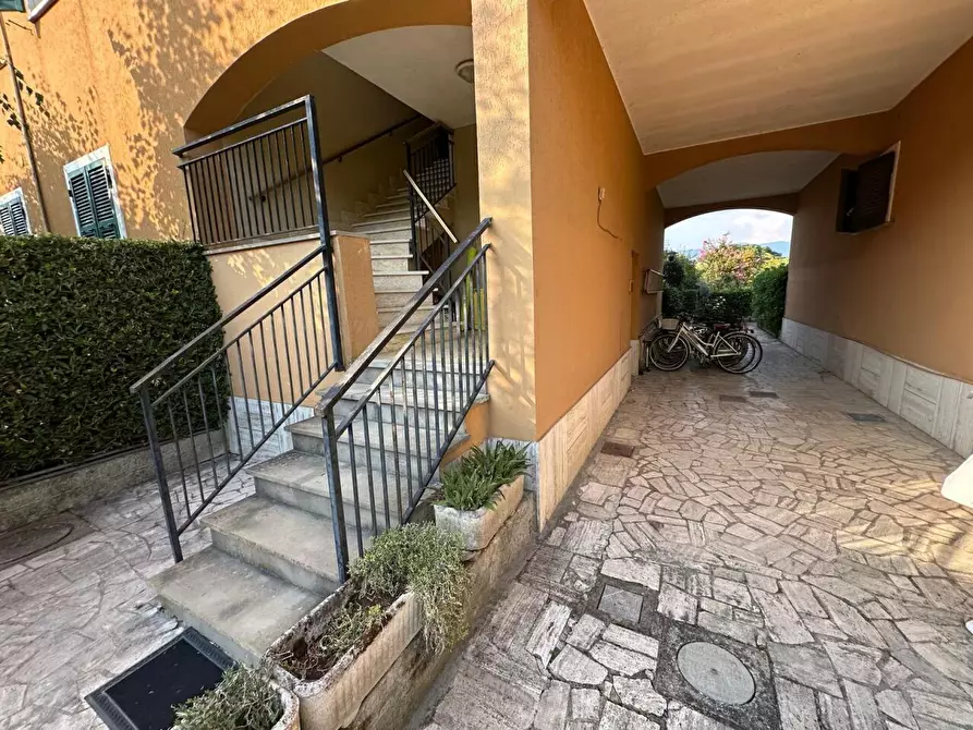 Immagine 19 di Appartamento in vendita  a Ameglia