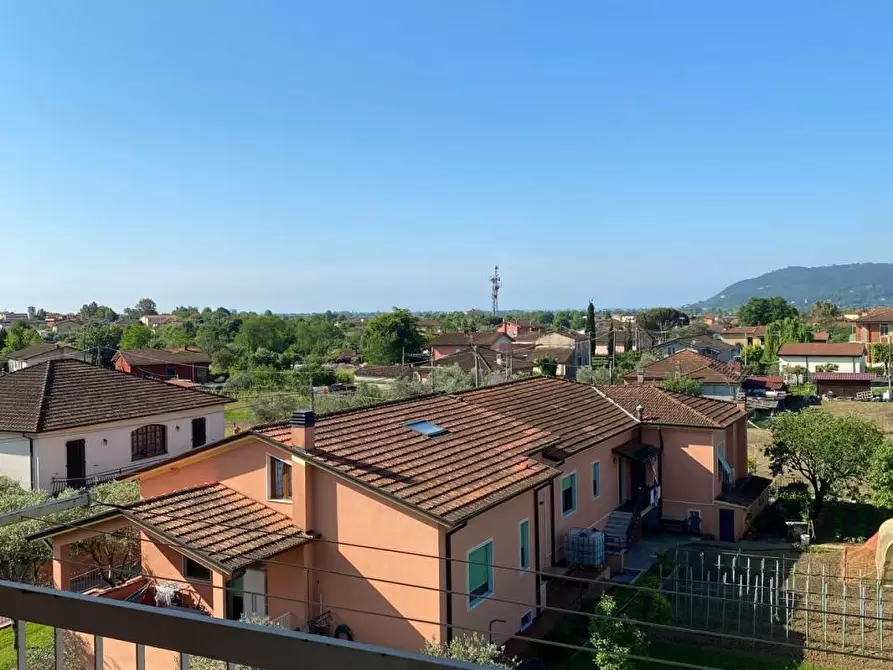 Immagine 16 di Appartamento in vendita  a Castelnuovo Magra