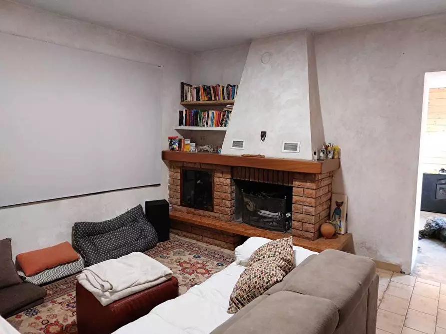 Immagine 1 di Terratetto in vendita  a Castelnuovo Magra