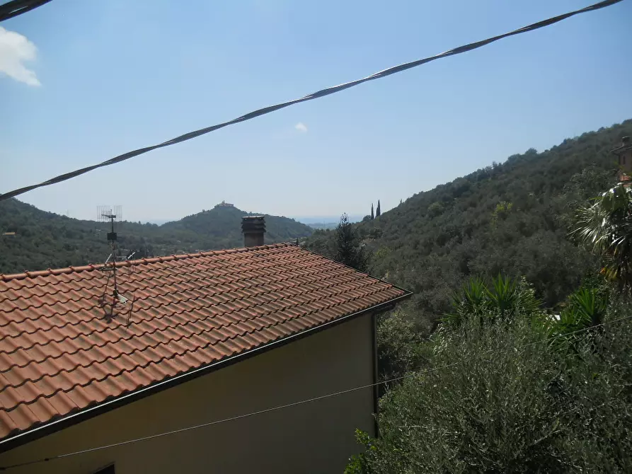 Immagine 19 di Terratetto in vendita  a Ortonovo