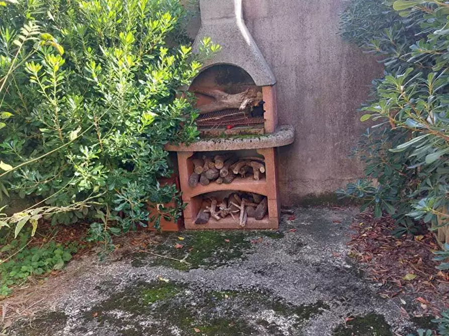 Immagine 36 di Villa in vendita  a Castelnuovo Magra