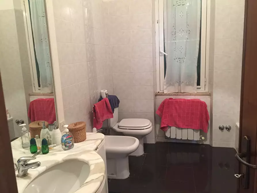 Immagine 21 di Villa in vendita  a Castelnuovo Magra