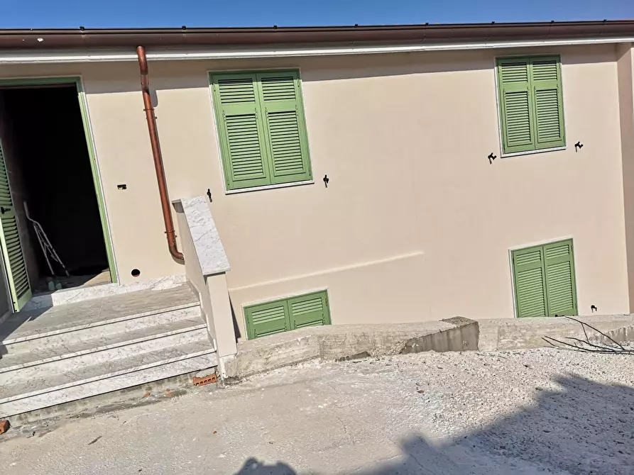 Immagine 15 di Casa semindipendente in vendita  a Fosdinovo