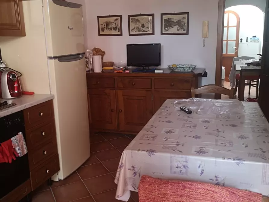 Immagine 7 di Villa in vendita  a Castelnuovo Magra