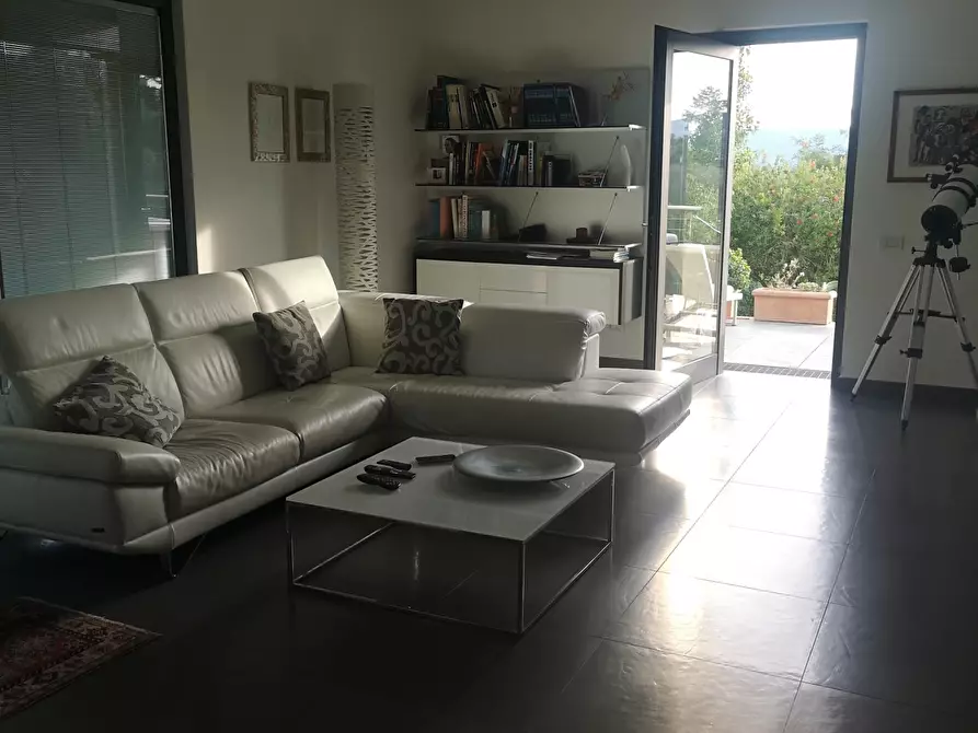 Immagine 46 di Terratetto in vendita  a Castelnuovo Magra