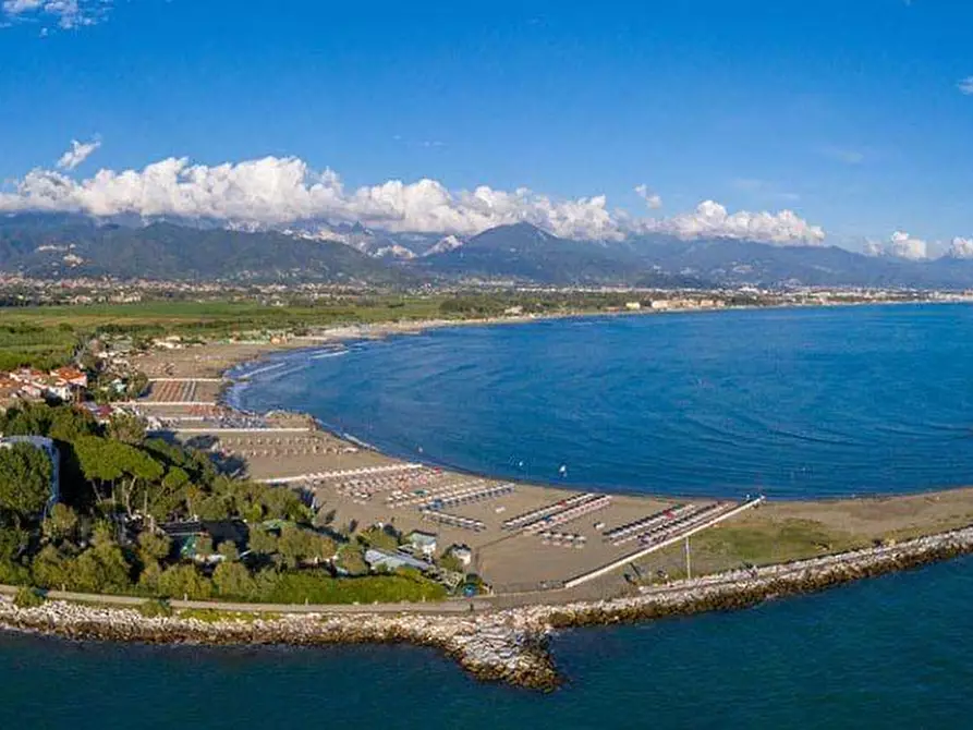 Immagine 2 di Terratetto in vendita  a Ameglia