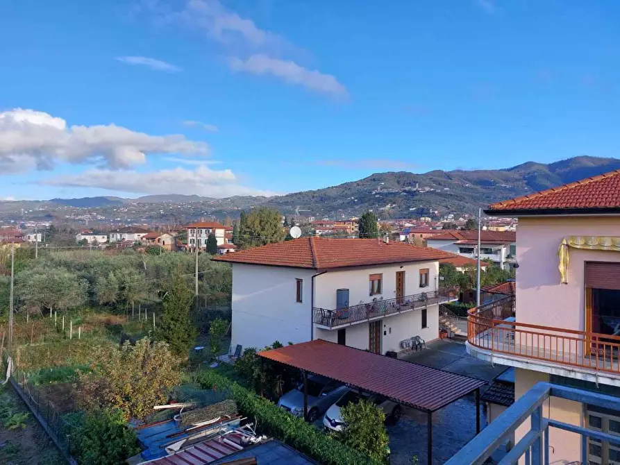 Immagine 8 di Appartamento in vendita  a Castelnuovo Magra