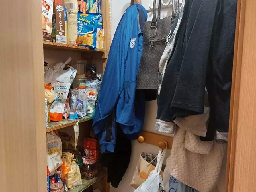 Immagine 10 di Appartamento in vendita  a Carrara