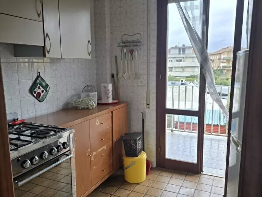 Immagine 9 di Appartamento in vendita  a Sarzana