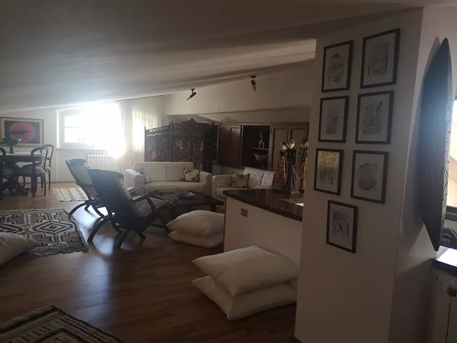 Immagine 36 di Villa in vendita  a Castelnuovo Magra